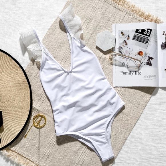 New Sexy White Open back Onepiece Swimsuit - Picture 4 of 6